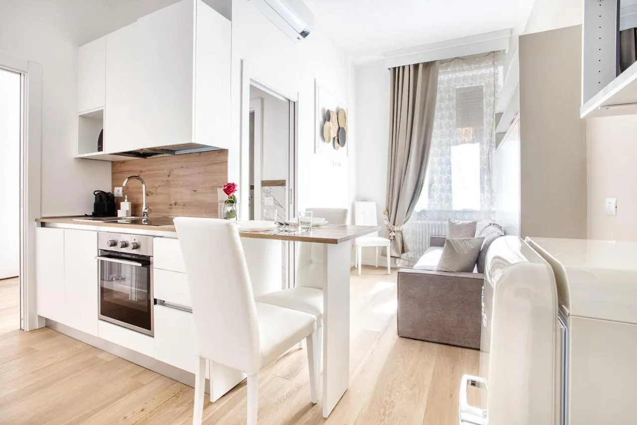 Joivy Old Milan Navigli Family Apartments