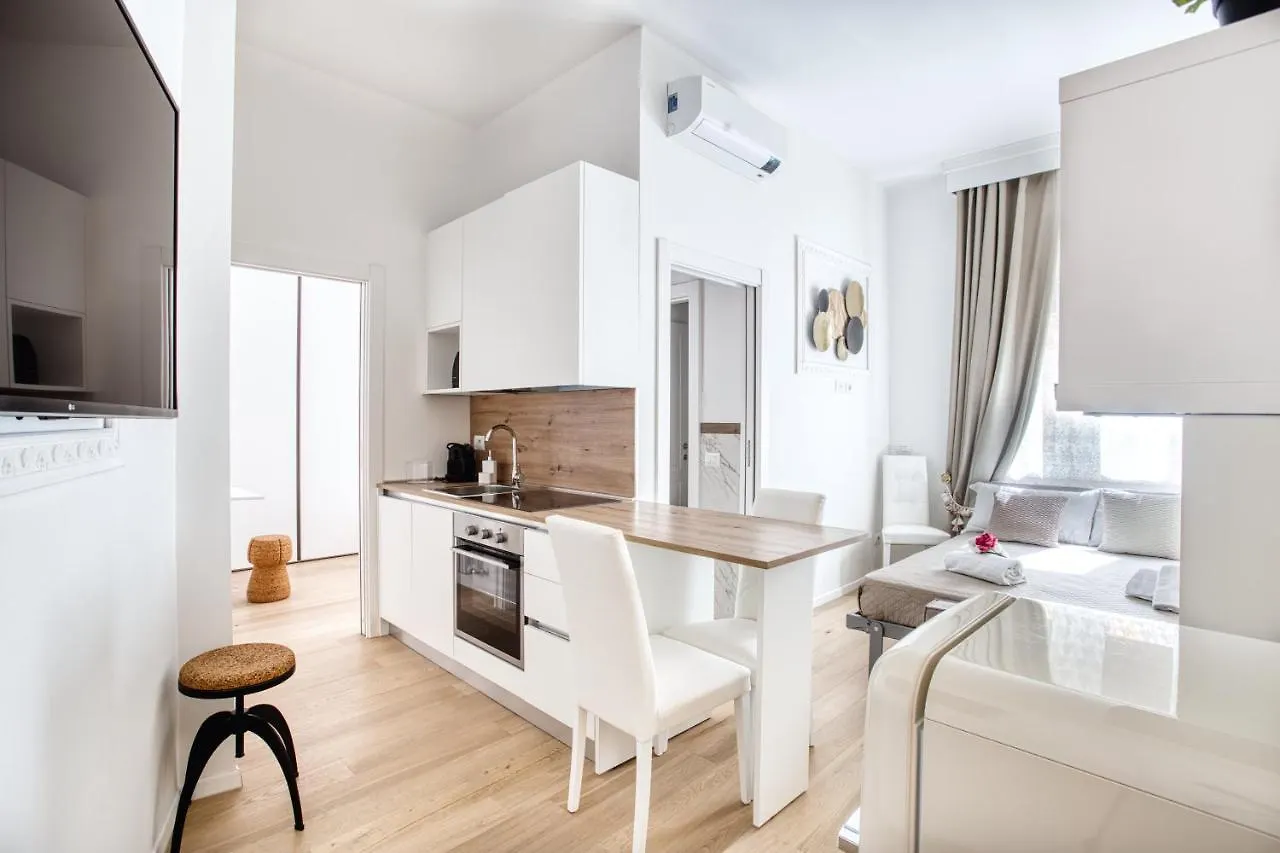 Joivy Old Milan Navigli Family Apartments Italy